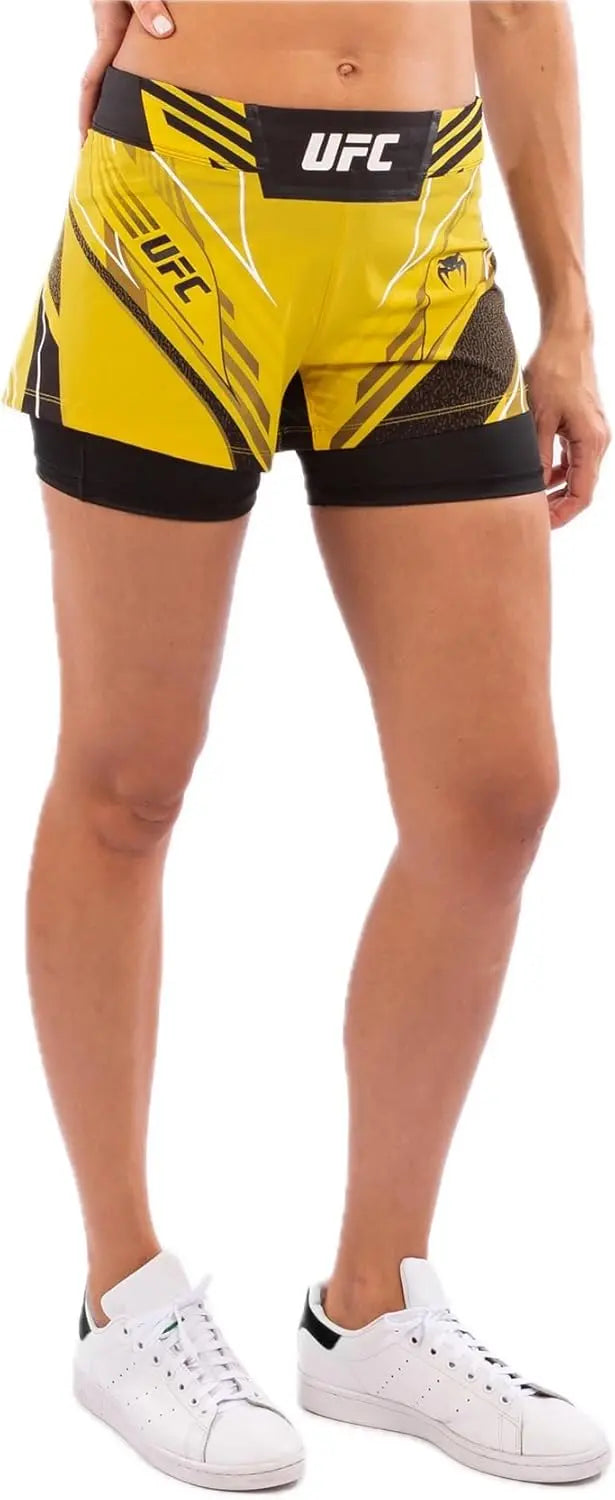 Venum womens Ufc Authentic Fight Night Women's Shorts - Short Fit The Champ Gear