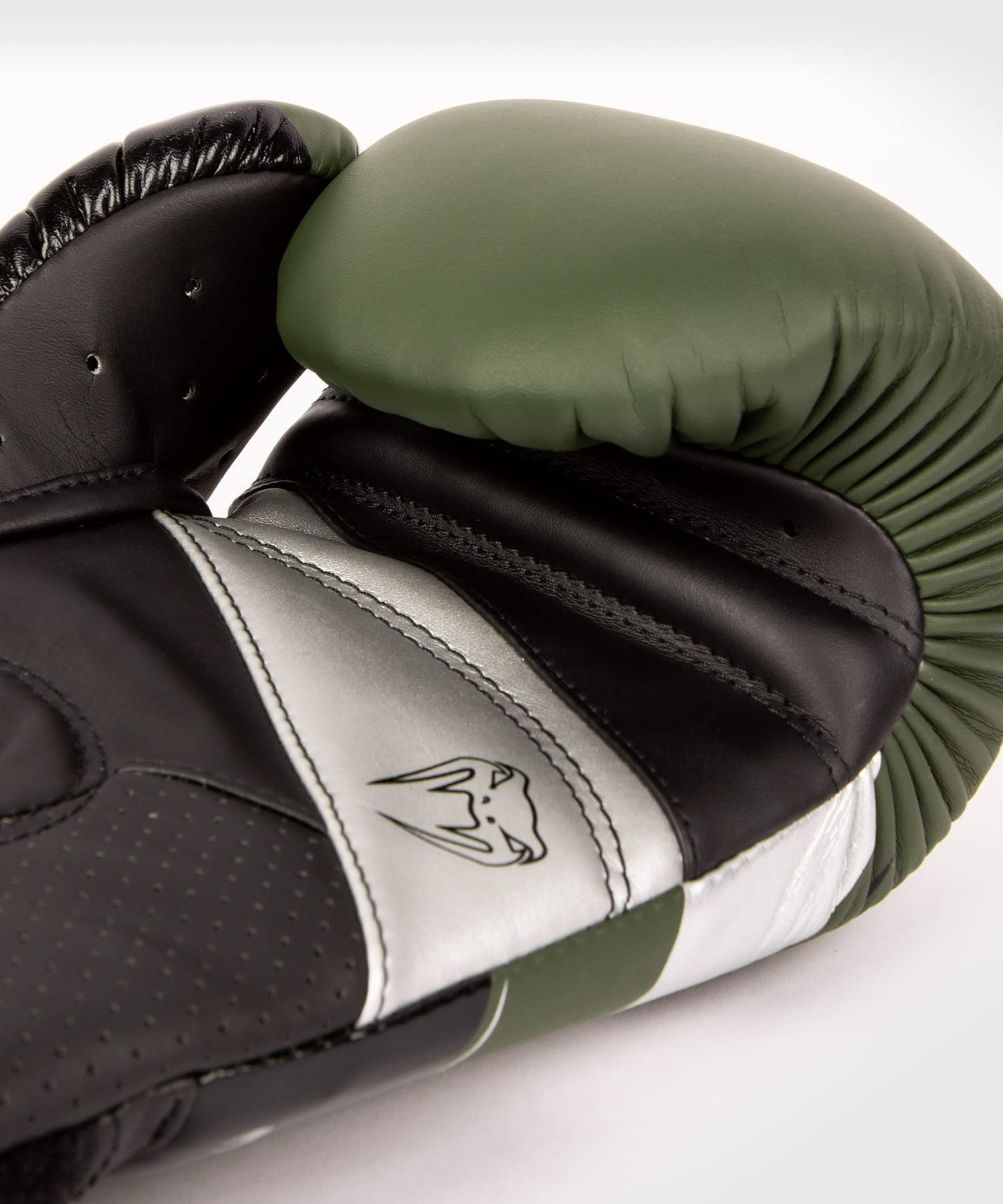 Venum Elite Boxing Gloves - The Champ Gear