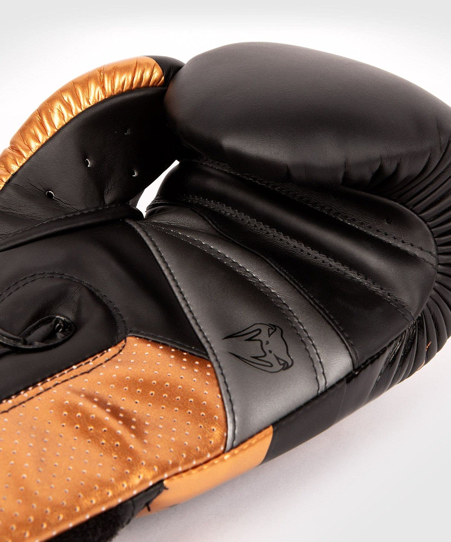 Venum Elite Boxing Gloves - The Champ Gear