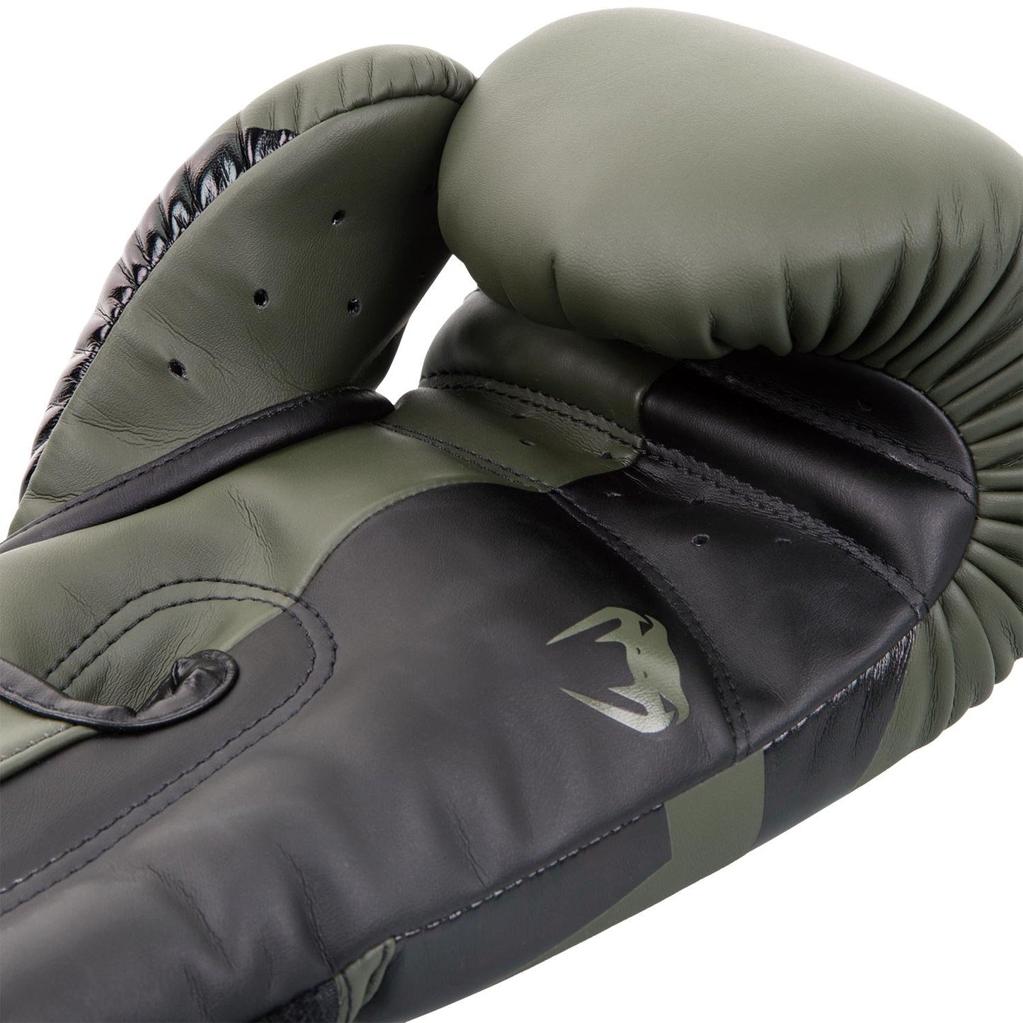 Venum Elite Boxing Gloves - The Champ Gear