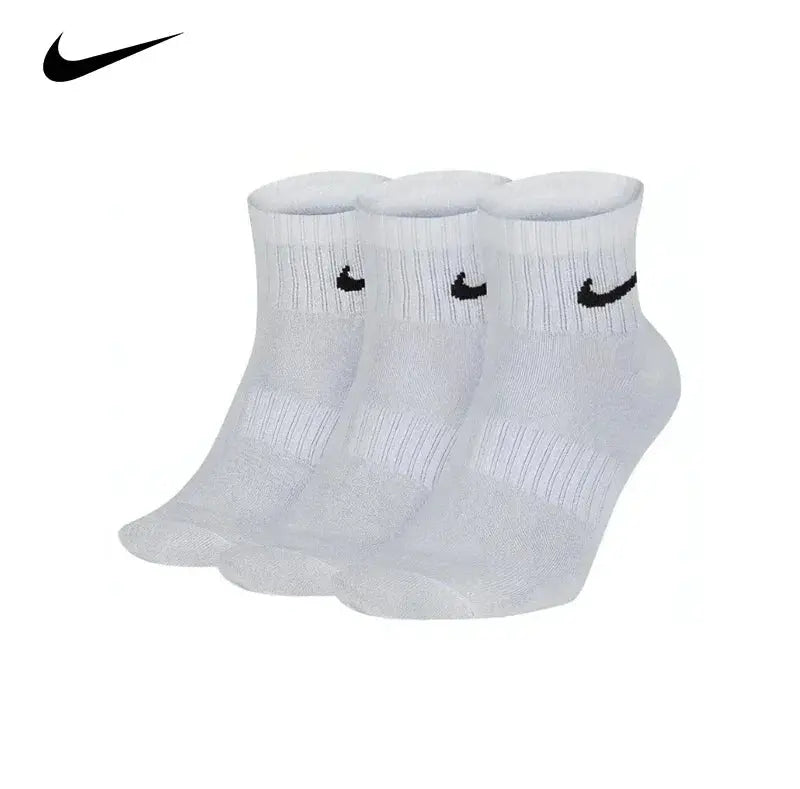 Nike Everyday Lightweightcrew Unisex Sports Socks Men's and Women's 3 Pairs Stockings for Athletic Training S M L XL SX7676 - The Champ Gear